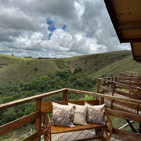 Chacrinha Pousada E Restaurante Chale Tucano Caldas  Buitenkant foto